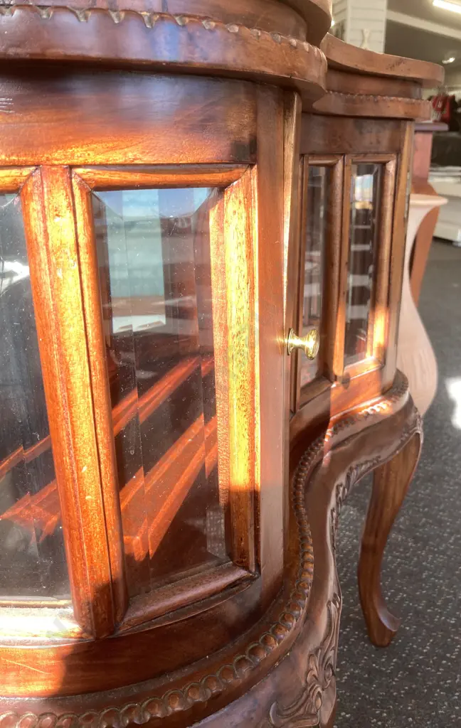 Mahogany Kidney Shaped Cocktail Cabinet With Lift Off Tray Top Above Bevelled Glass Panels, H78 W73 D50cm Image 1++