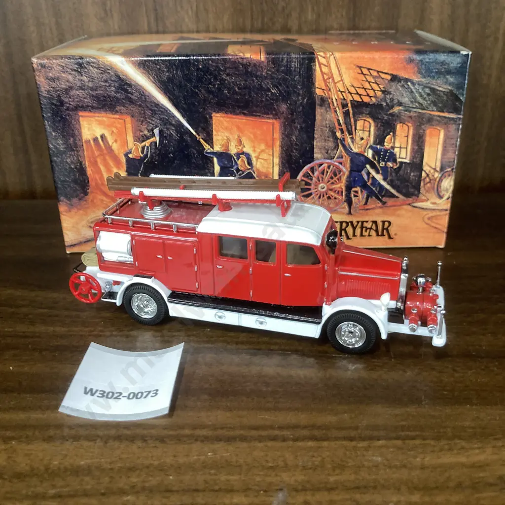 Matchbox YFE07 1938 Mercedes KS15 Fire Truck Image 1++
