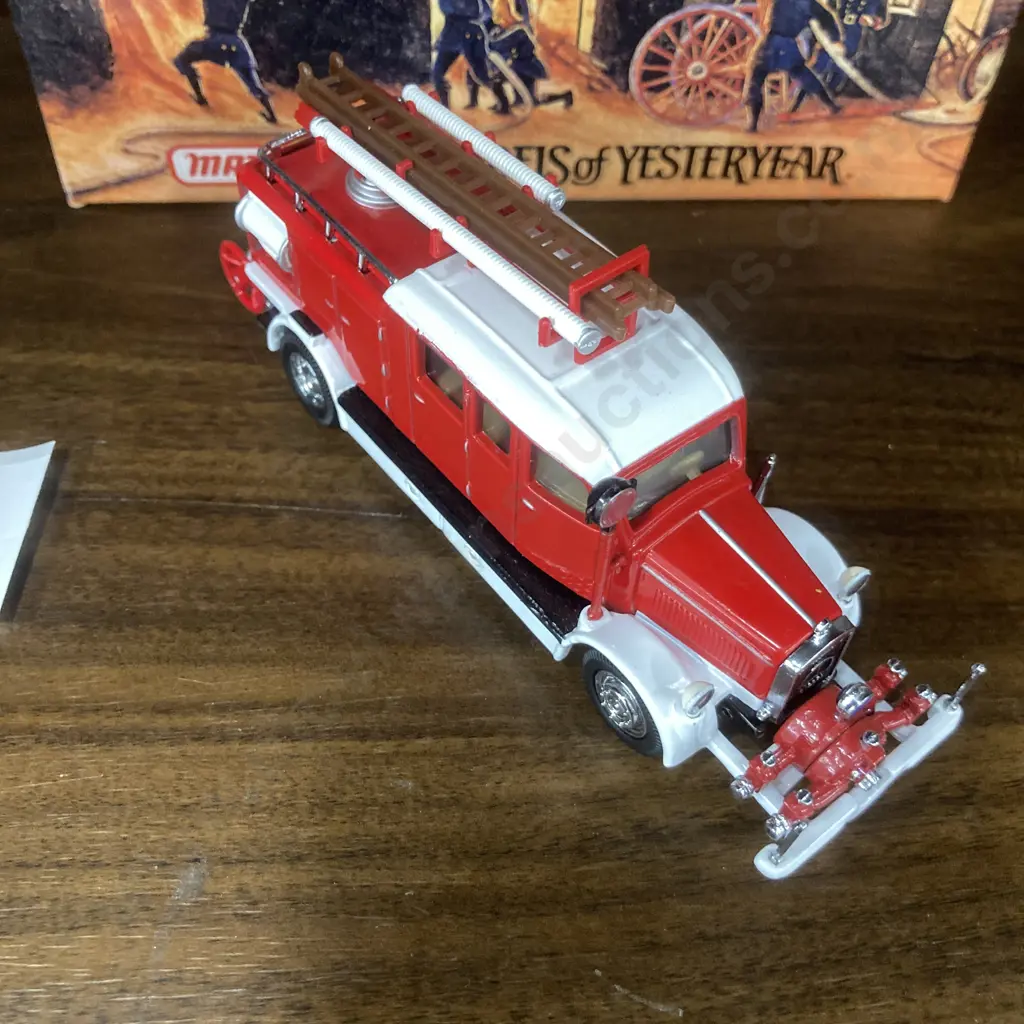 Matchbox YFE07 1938 Mercedes KS15 Fire Truck Image 1++