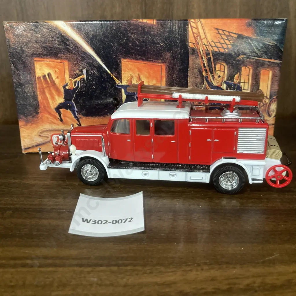 Matchbox YFE07 1938 Mercedes KS15 Fire Truck Image 1++