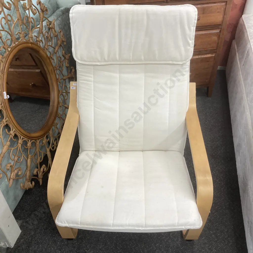 Scandinavian Style Bentwood Lounge Chair Image 1++