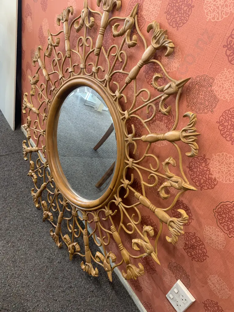 Stunning Round Ornate Metal / Wooden Bevelled Edge Mirror Tan Colour Image 1++