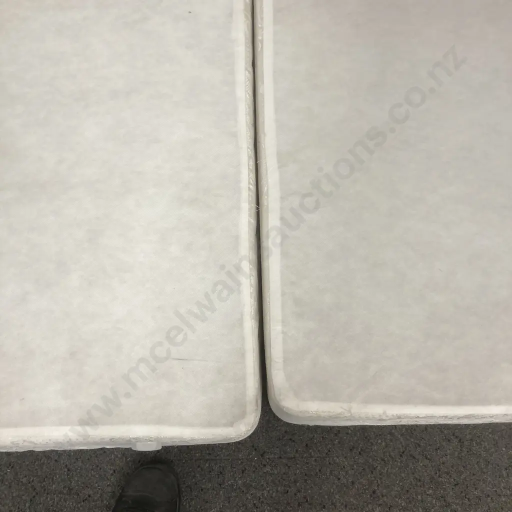 SilentNight Orthopaedic (UAE) Bed, W180 L200cm, Split Base, With Padded Fabric Headboard Image 1++