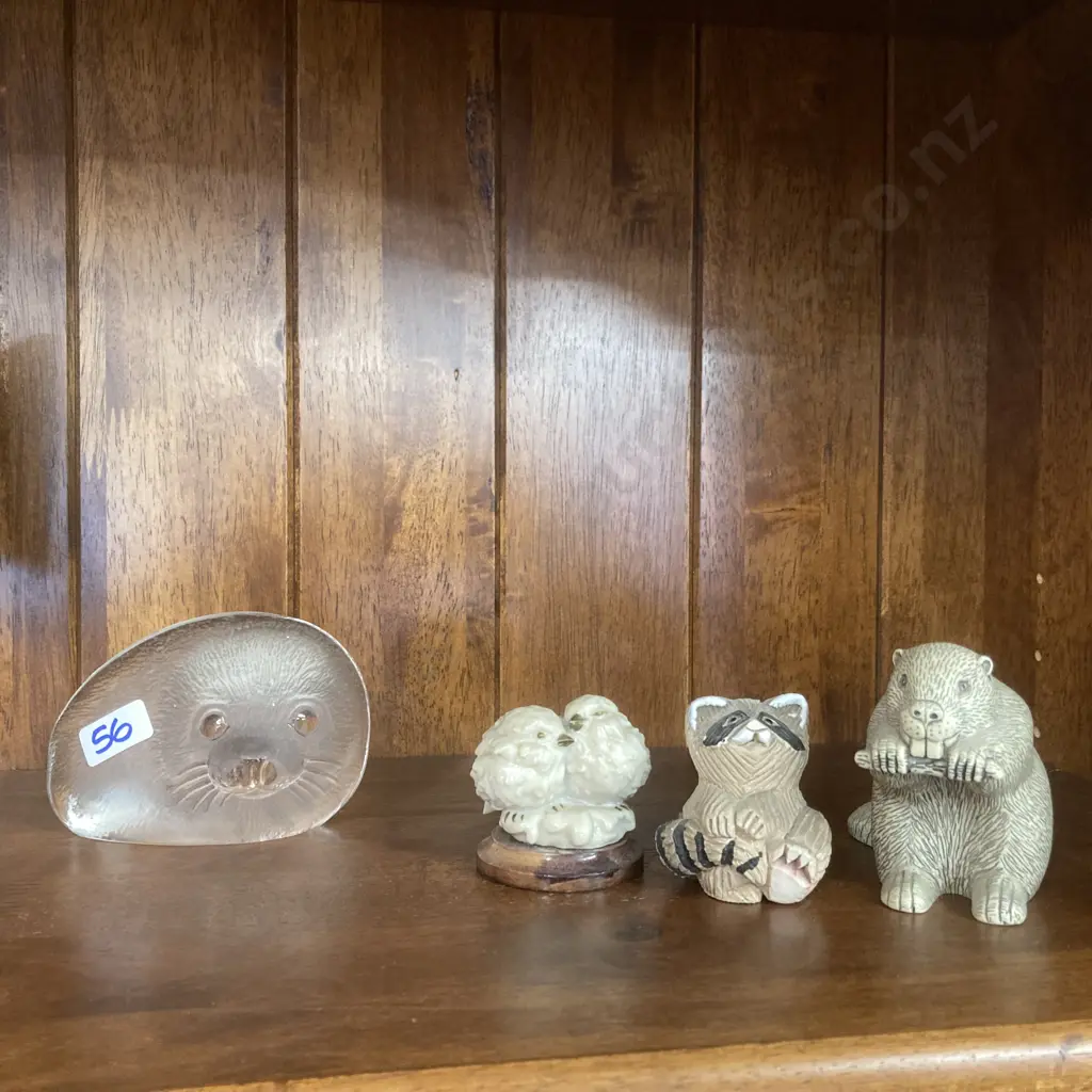 Vintage Mat Jonasson Signed Baby Seal Lead Crystal Paperweight, 7 x 10cm & Assorted Animal Ornaments Image 1++