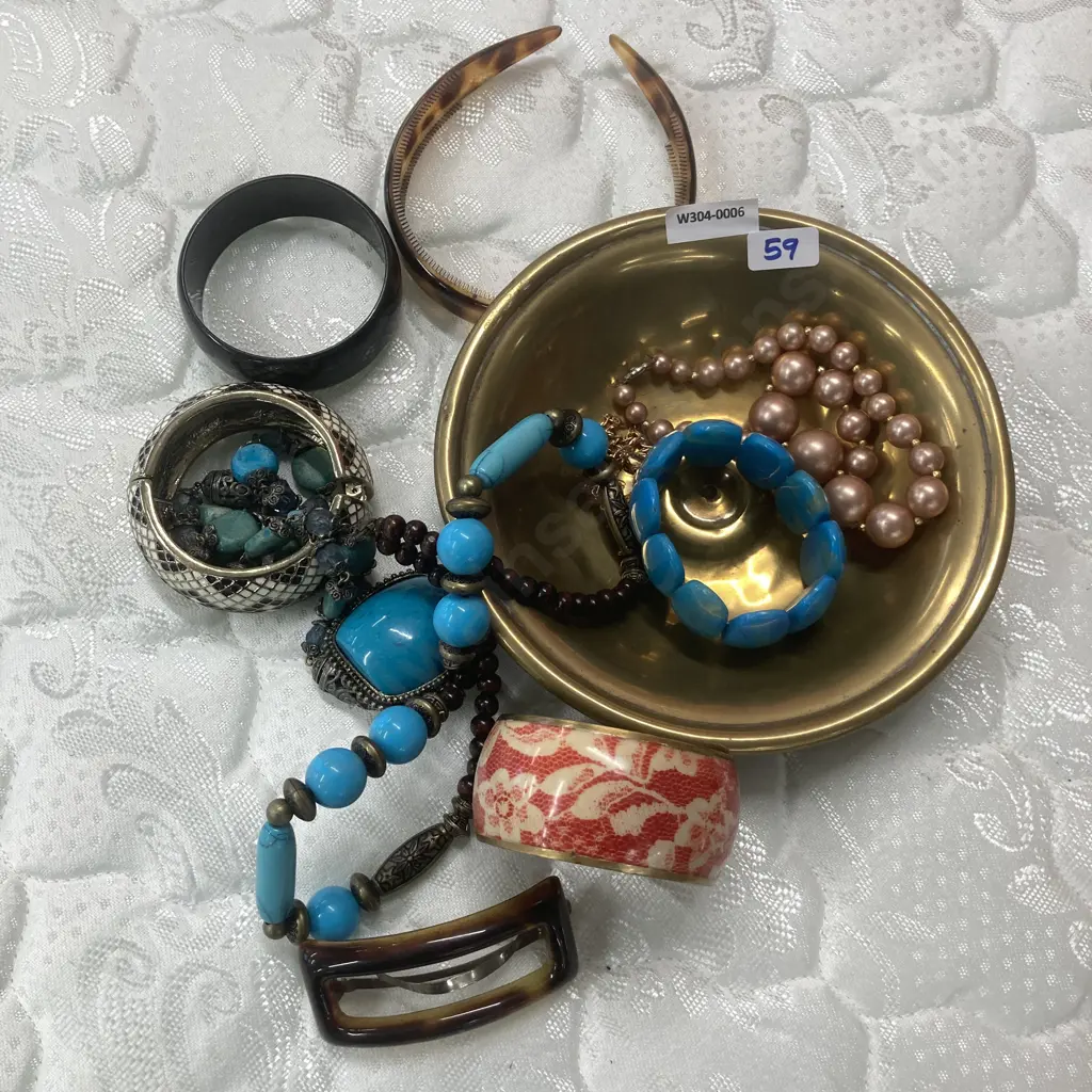 Assortment Of Costume Jewellery In Brass Dish Image 1++