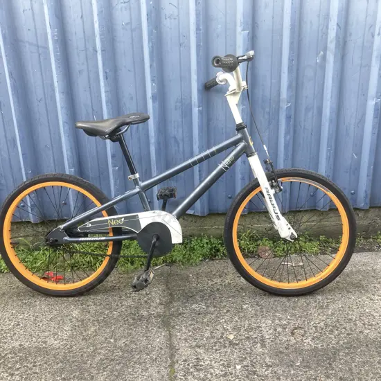 Radius Neo20 BMX - Blue / Orange Colour