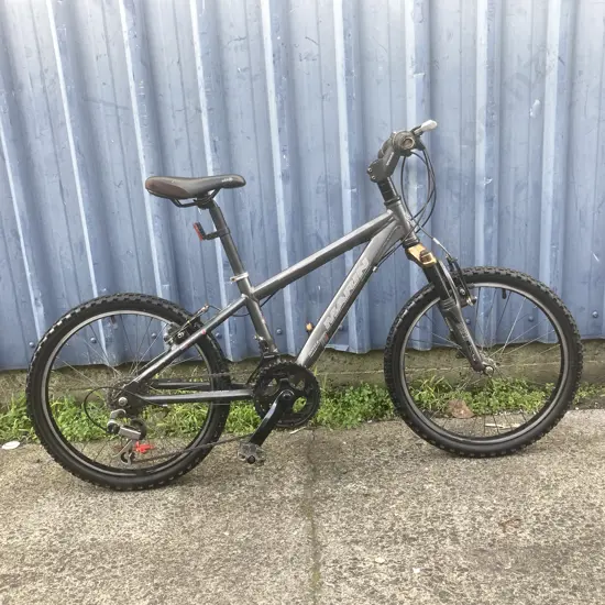 Marin AHT.01.2 Hidden Canyon Kids Bike - Grey Colour