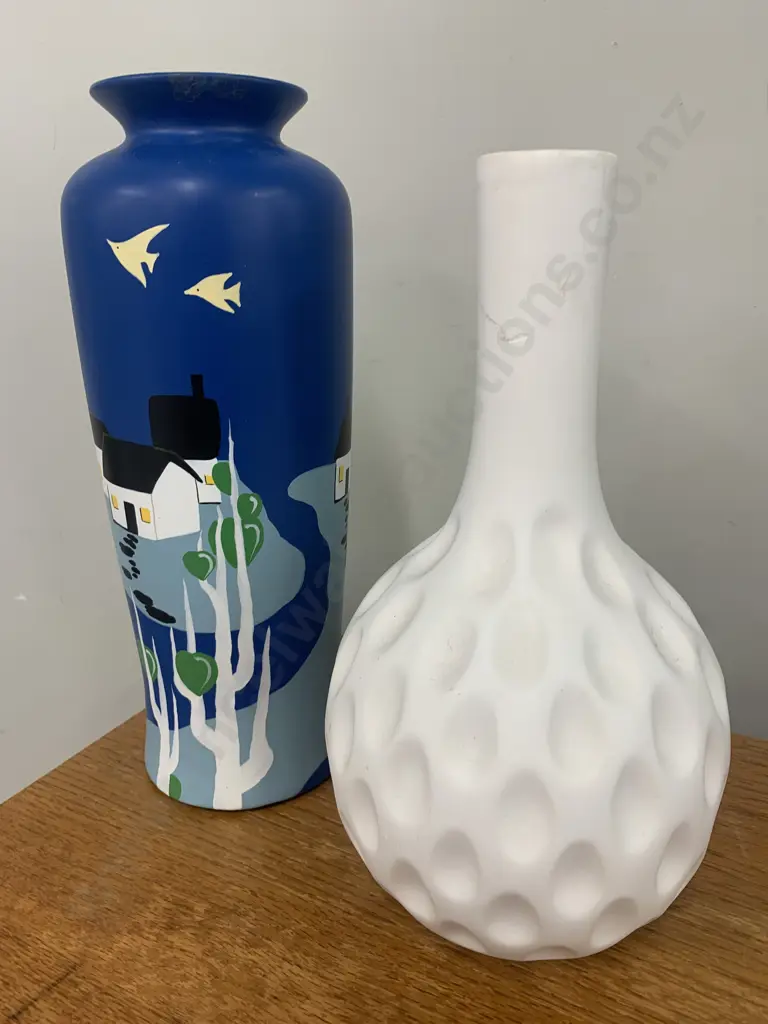 Tall Slender  Vase Blue / Black & White Houses With White Dimple Vase (af to top) Image 1++