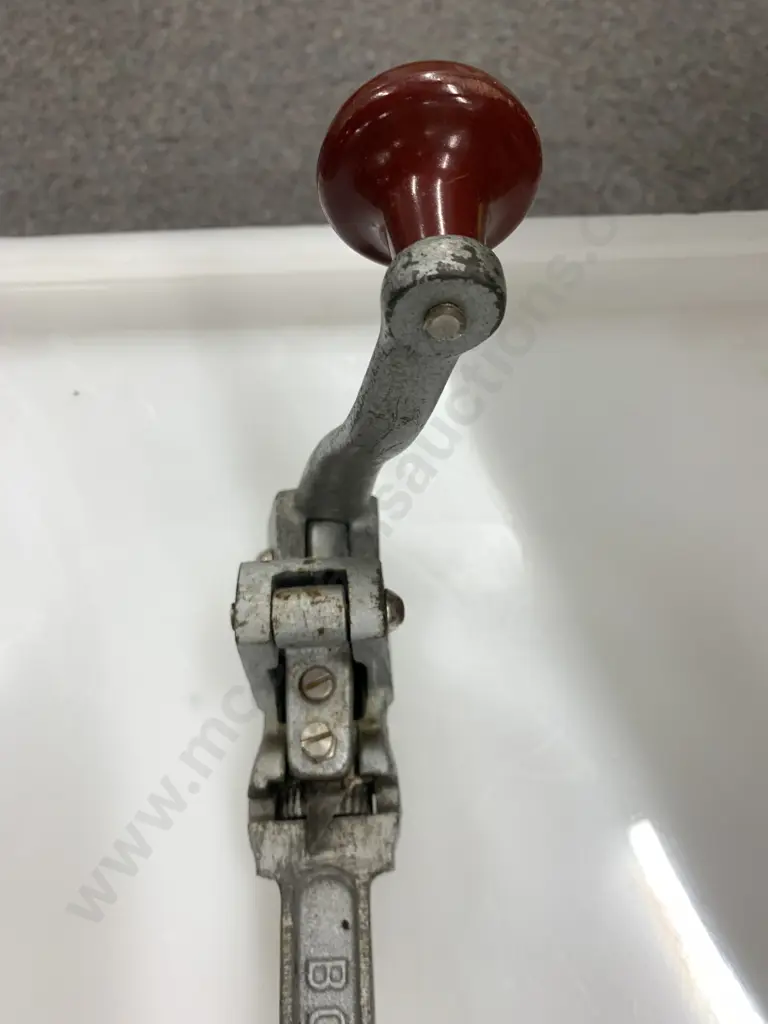 Bonzer (England) Commercial Can Opener Image 1++