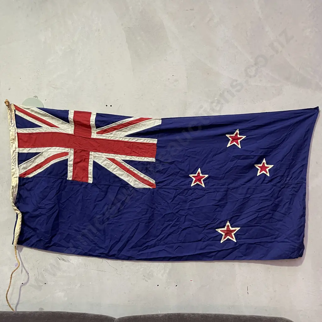 Rare C1939-45 Hutcheson, Wilson and Co 2 YD NZ Blue ENS Flag with rope tie. 1.75 x 90cm Image 1++