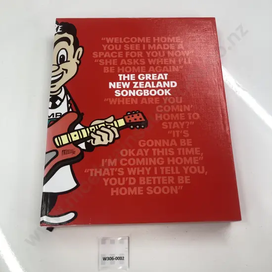 Rare 'The Great New Zealand Songbook' Hardcover With 2 CDs, 100 Pages, Published 2009