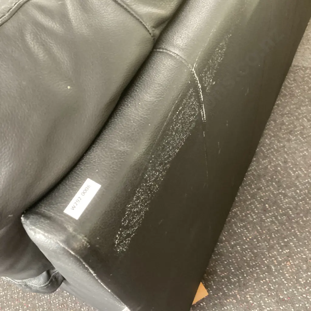 Italian Incanto Divani Black Leather 3 Seater & 2 Seater Lounge Suite Image 1++