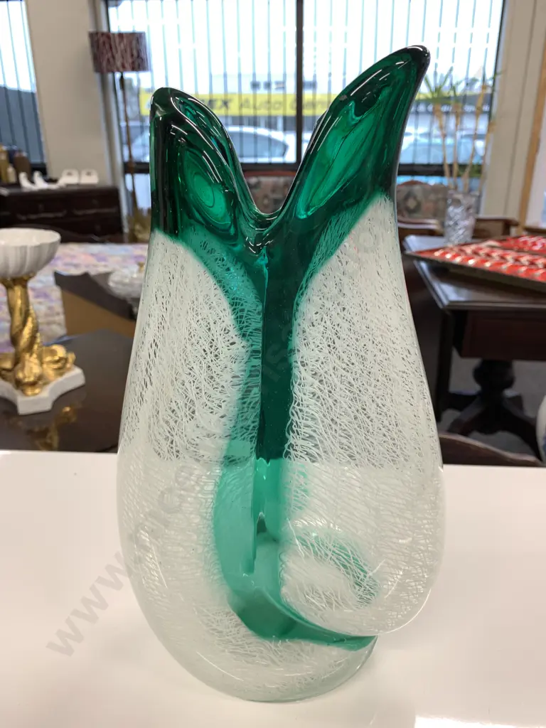 Stunning Vase, Italian Murano? Green Internally Decorated White Detail, 31 x 18cm Image 1++