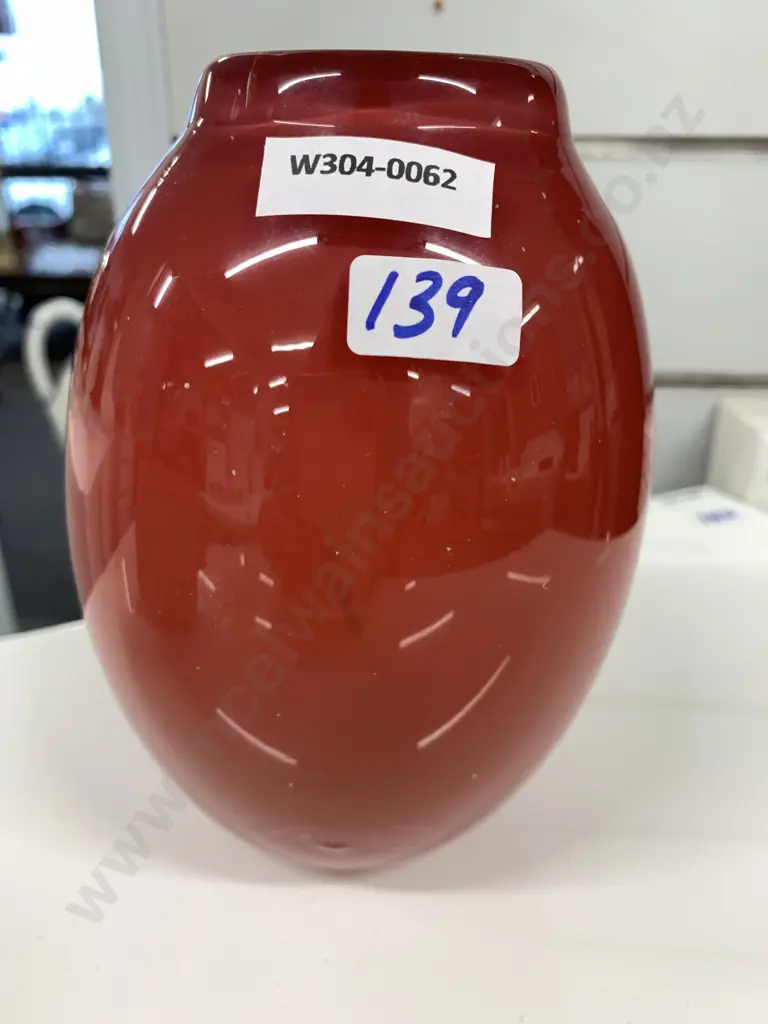 Beautiful Opaque Red Hand Blown Glass Vase, H16cm Image 1++