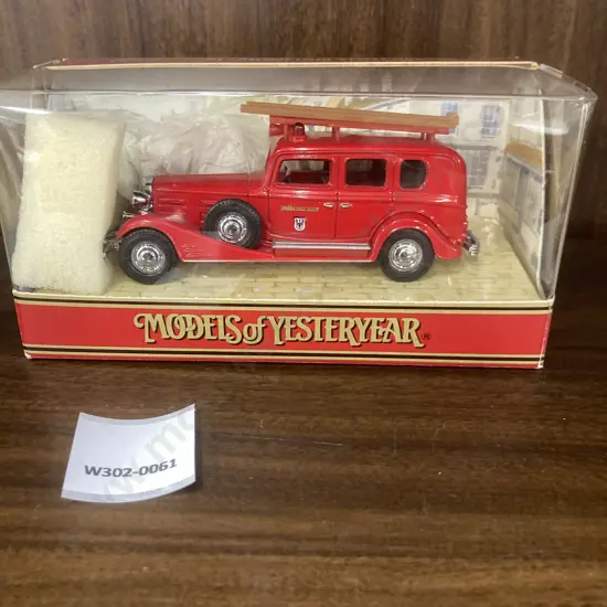 Matchbox Y61 1933 Cadillac Fire Engine