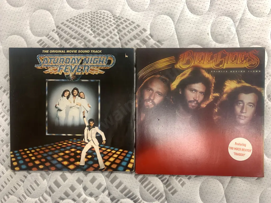 Saturday Night Fever The Original Movie Sound Track Lp With Bee Gees Spirits Having Flown Lp Image 1++