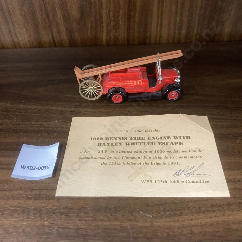 Wanganui Fire Brigade 125th Jubilee 1919 Dennis Fire Engine With Bayley Wheeled Escape, #349/1000, Lledo Image 1++