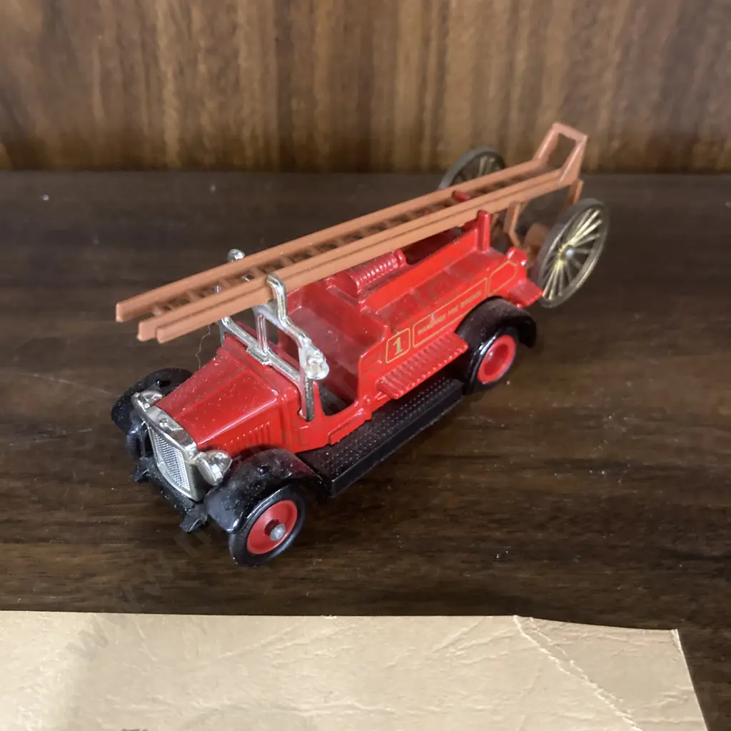 Wanganui Fire Brigade 125th Jubilee 1919 Dennis Fire Engine With Bayley Wheeled Escape, #349/1000, Lledo Image 1++