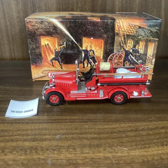 Matchbox YFE15 1935 Mack AB Fire Engine