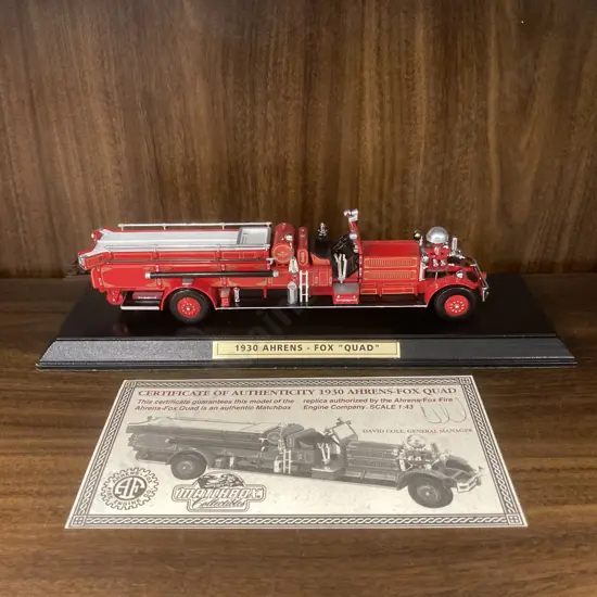 Matchbox Models of Yesteryear 1930 Ahrens-fox Fire Engine YSFE01 With Display Base
