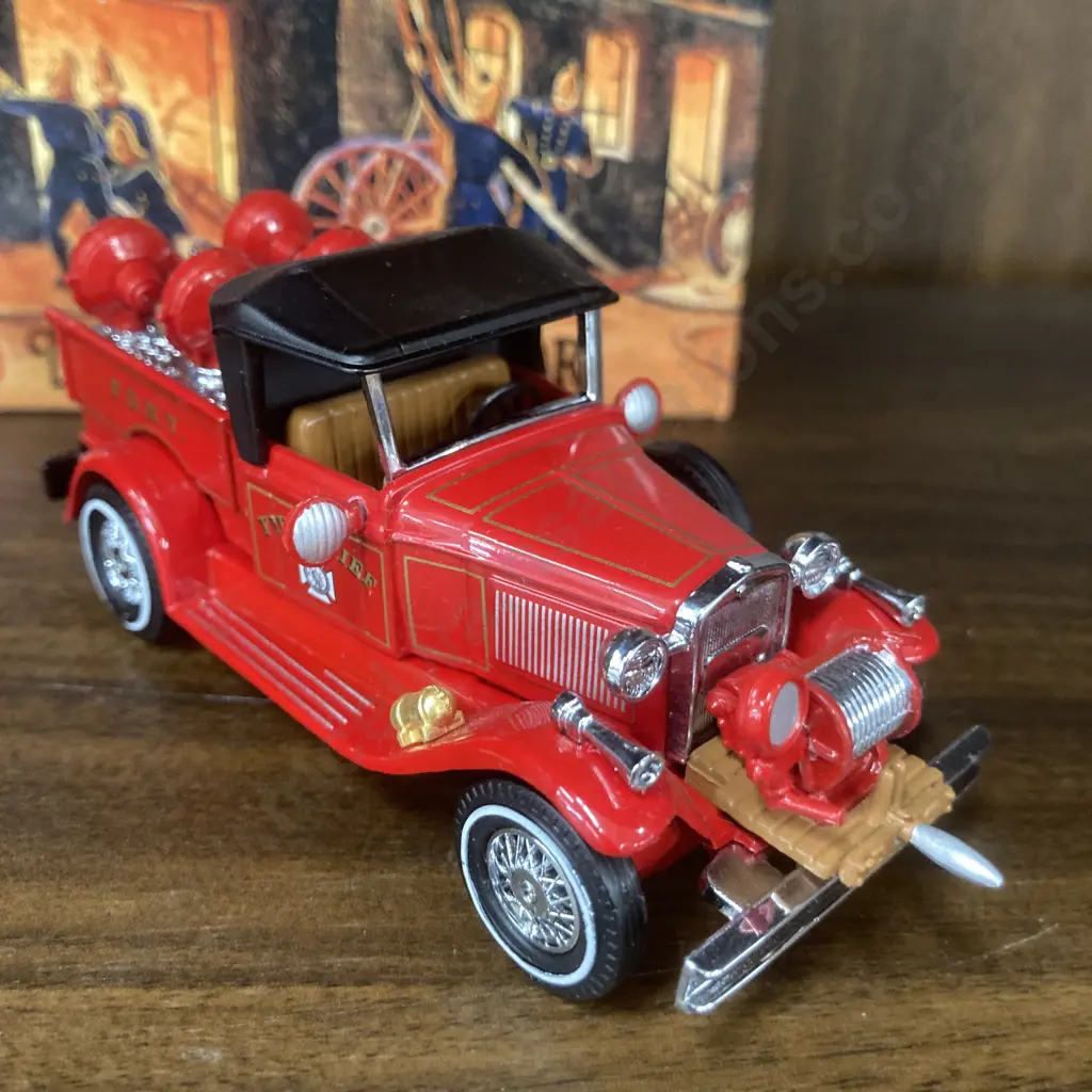 Matchbox YFE12 1930 Ford Model A Battalion Chiefs Vehicle Image 1++