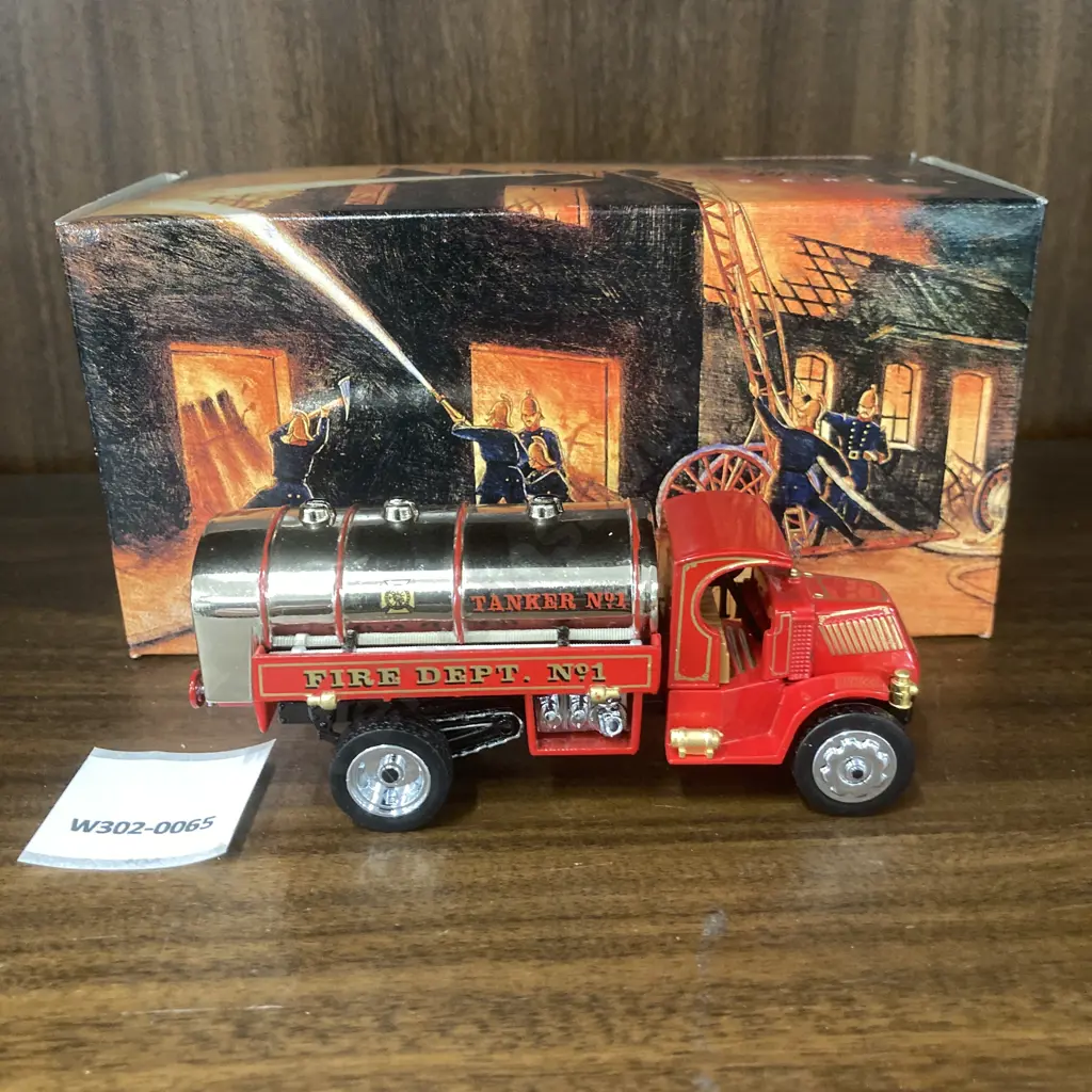 Matchbox YFE11 1923 Mack AC Water Tanker Image 1++