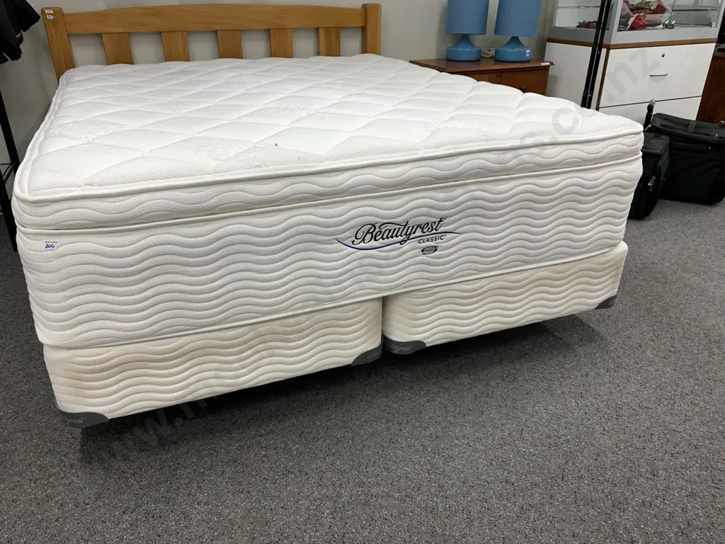 Simmons Beauryrest Classic Kingsize Bed, Split Base Image 1++