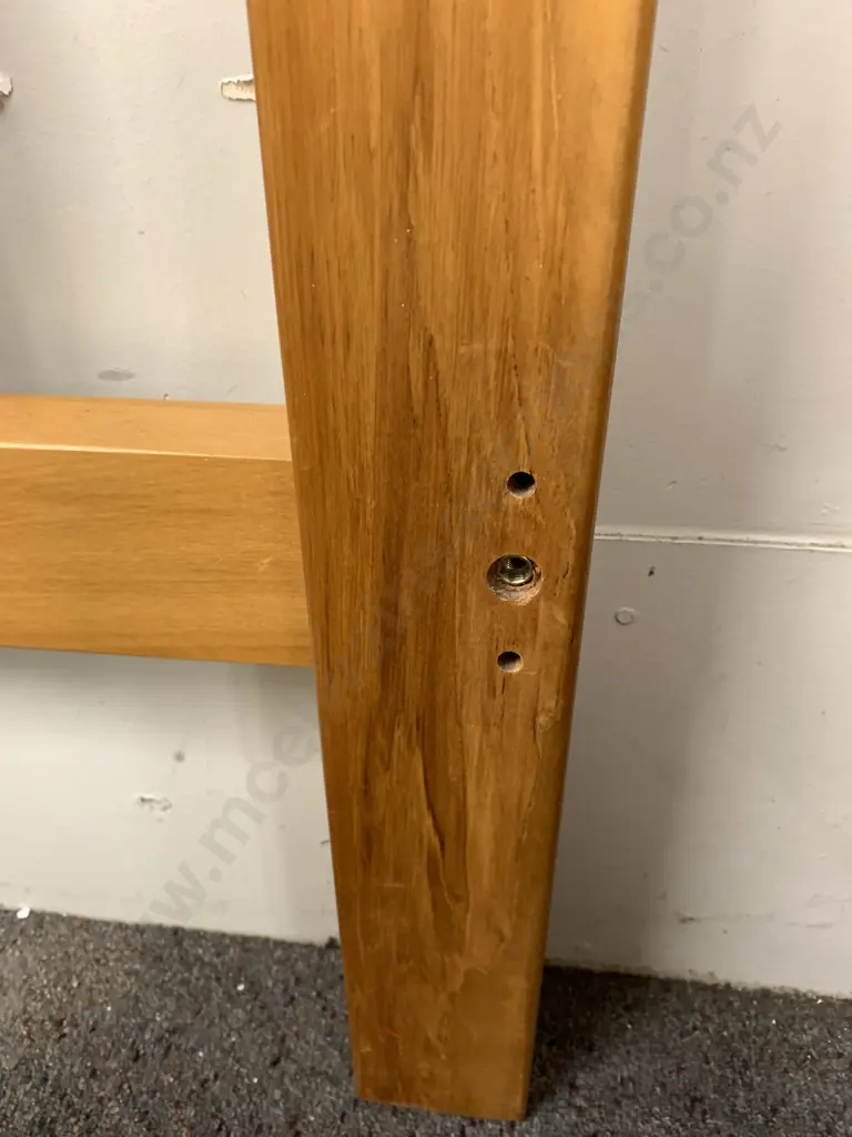 Solid Rimu Kingsize Slat Bed Head Only, 100 x 173cm Image 1++