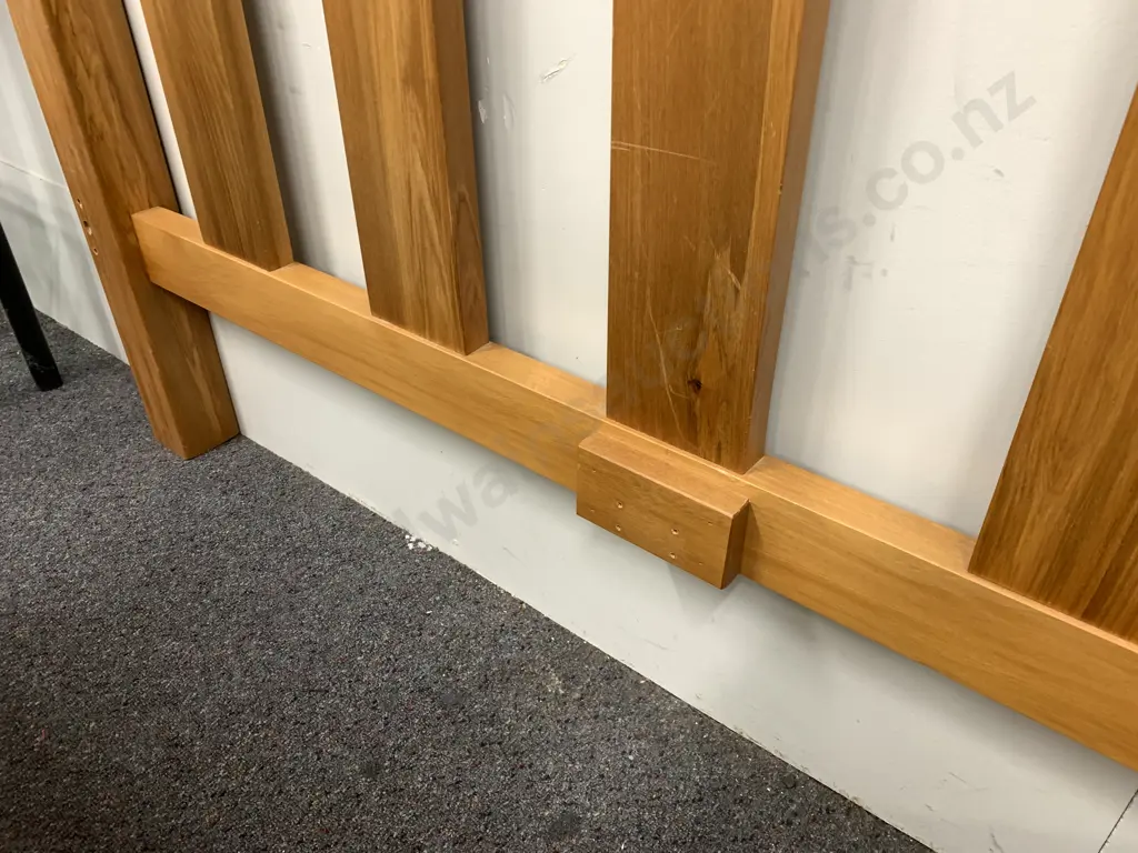 Solid Rimu Kingsize Slat Bed Head Only, 100 x 173cm Image 1++