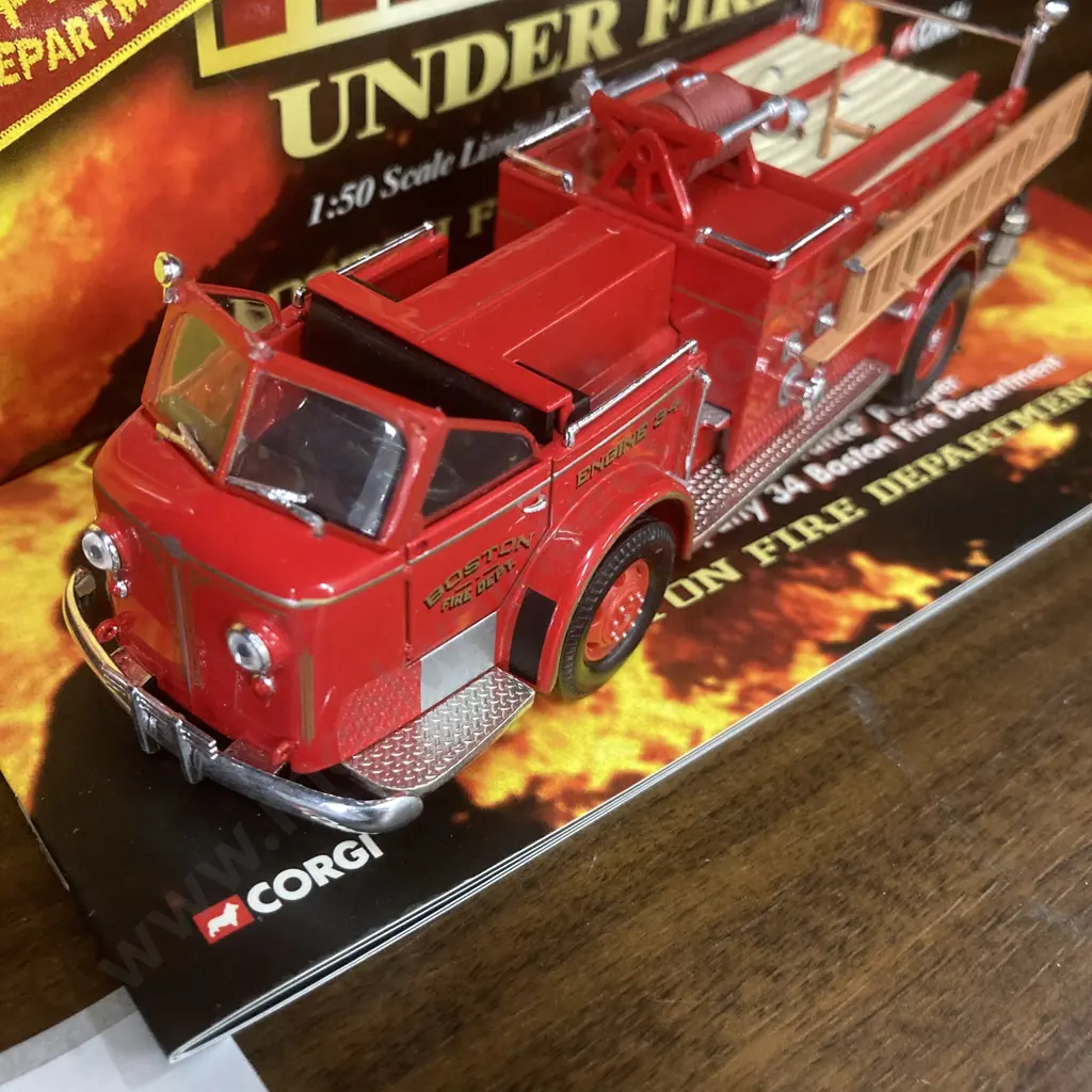 Limited Edition Corgi American La France 700 Open Cab Pumper No34 Boston Fire Department (AF) Image 1++
