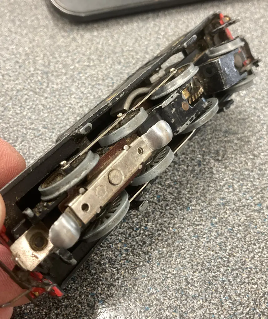 Vintage Hornby 69567 Train Engine (Electric) & 4 Rolling Stock Image 1++