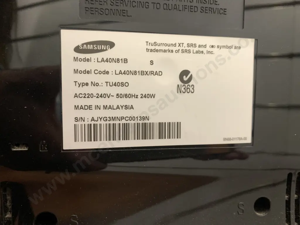 Samsung 40" TV With Remote,  Model LA40N81B Image 1++