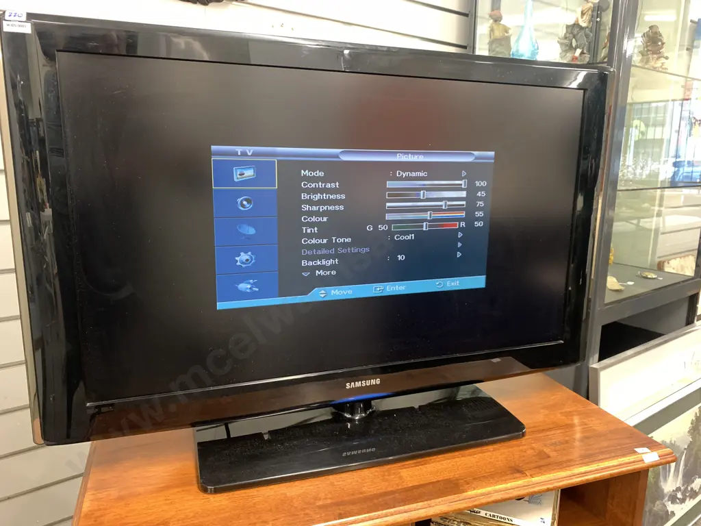 Samsung 40" TV With Remote,  Model LA40N81B Image 1++