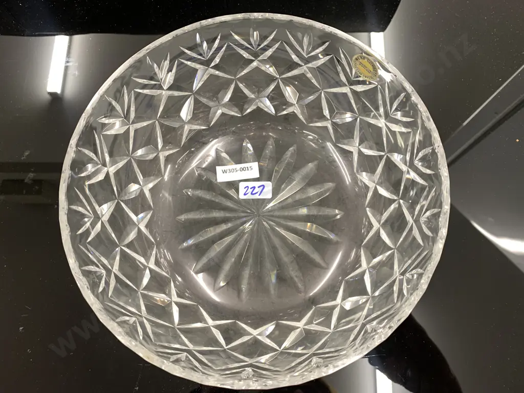 Vintage Webb Corbett Crystal Bowl, 9.5 x 20cm Image 1++