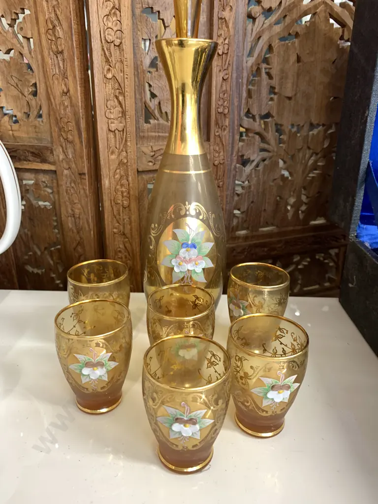 Elegant Venetian Gold coloured Vintage Decanter & Sherry Glasses Image 1++