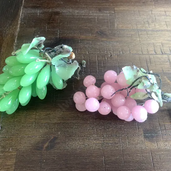 Ornamental Vintage Grapes, Quartz, Jade (Pink, Green) L18cm