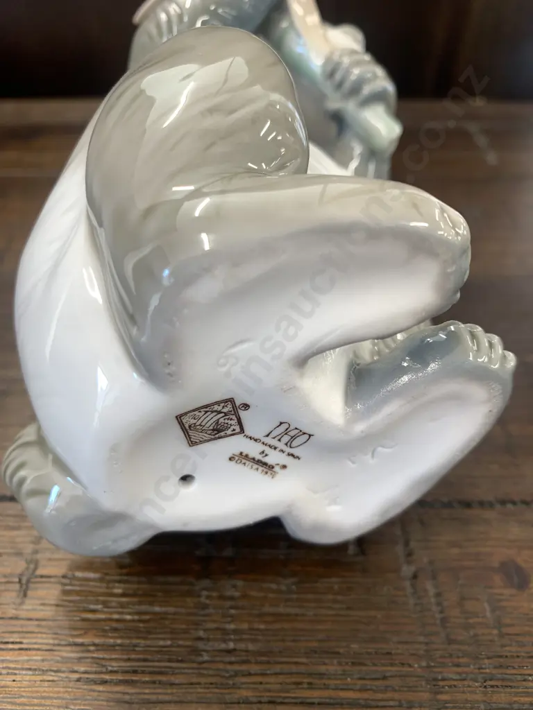 Nao Panda Bear Figurine Eating Bamboo, H17cm Image 1++