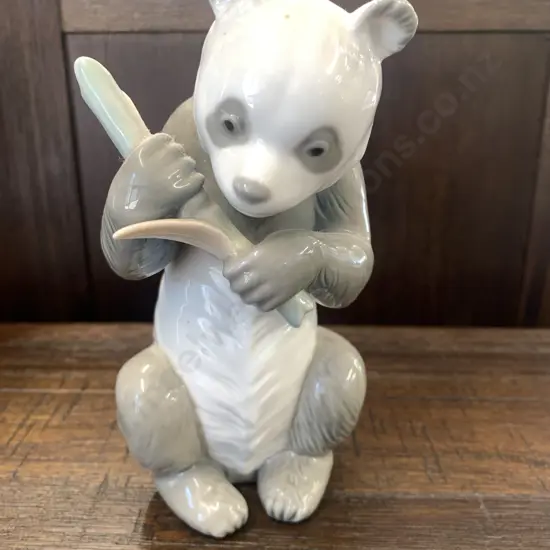 Nao Panda Bear Figurine Eating Bamboo, H17cm