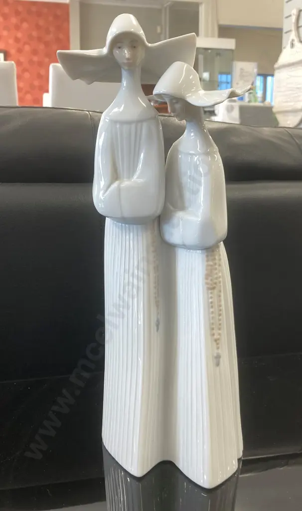 Vintage Lladro "Two Nuns" Figurine, Stamped 4611, H33cm, Retired Image 1++