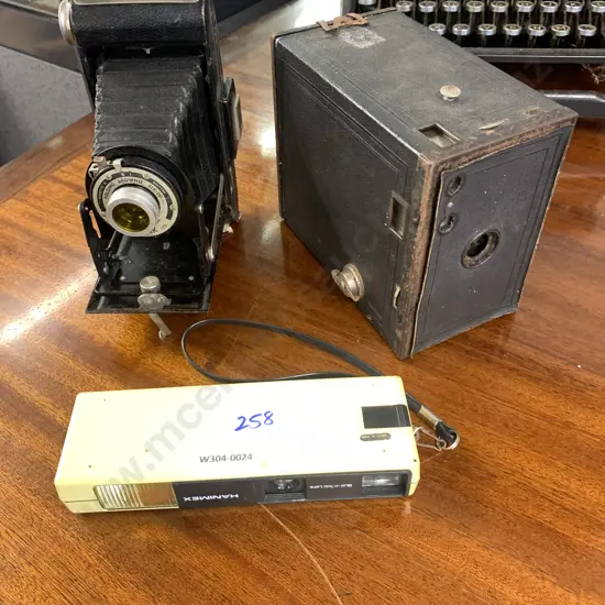 Assorted Vintage Cameras, Kodak Folding Brownie, Six-20, 2A Kodak Brownie #116, Hanimex 110