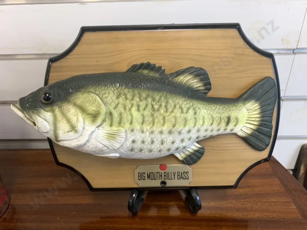 Retro 'Big Mouth Billy Bass' Fish Wall Plaque Image 1++