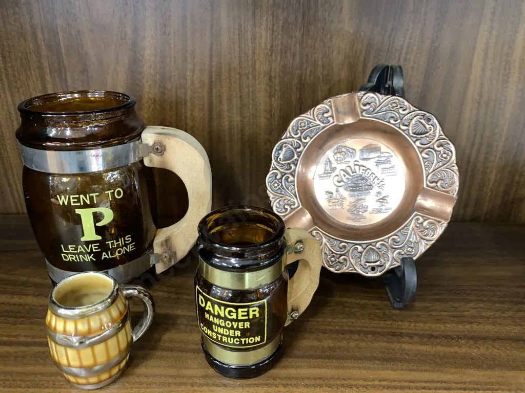 Brown Glass & Wade Beer Steins With USA California Ashtray Image 1++