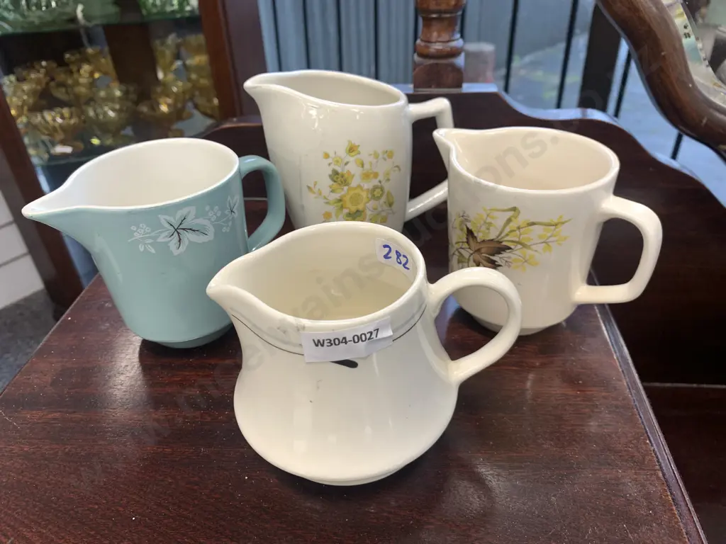 Selection Of Crown Lynn Jugs x 4 Image 1++
