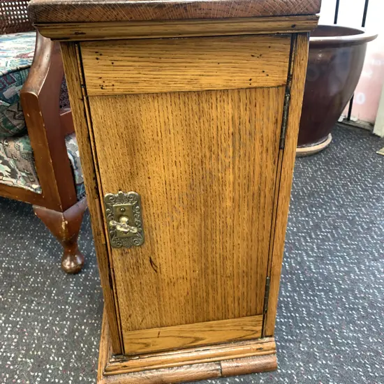 Vintage Oak Storage Cabinet, H55 W29 D32cm