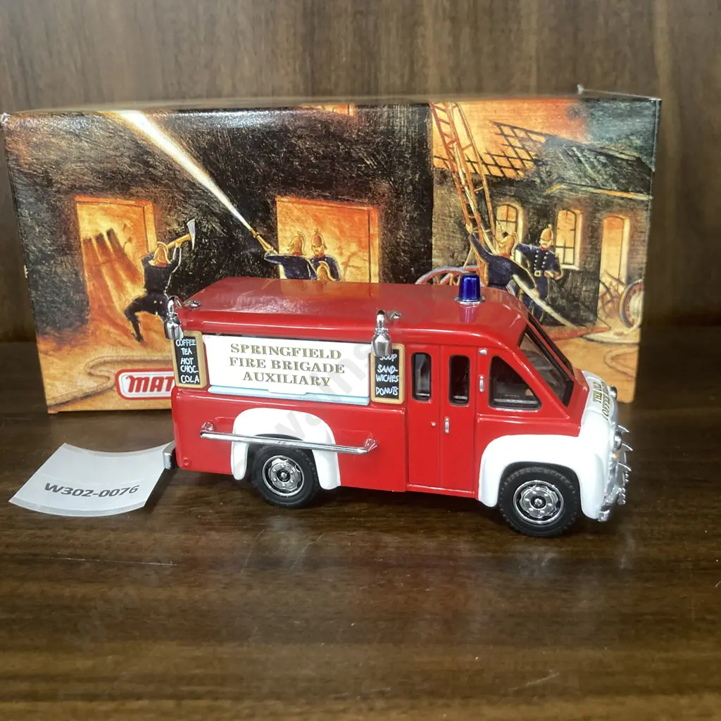 Matchbox YFE16 1948 Dodge Route Van Fire Fighter Support Truck Image 1++