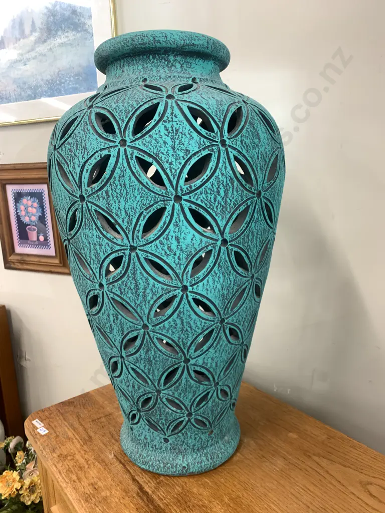 Oman Pottery Painted Green Urn, H70 W40cm Image 1++