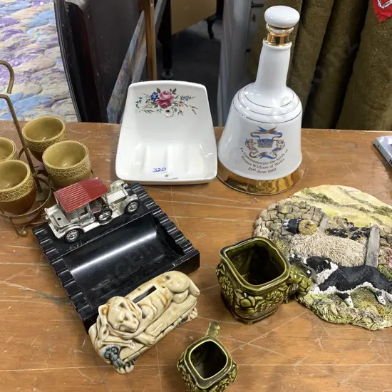 Assortment Of Vintage Items Including Crown Lynn Etc