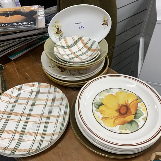 Assorted Crown Lynn Items, Dinner Plates, Entree & Serving Bowls Etc