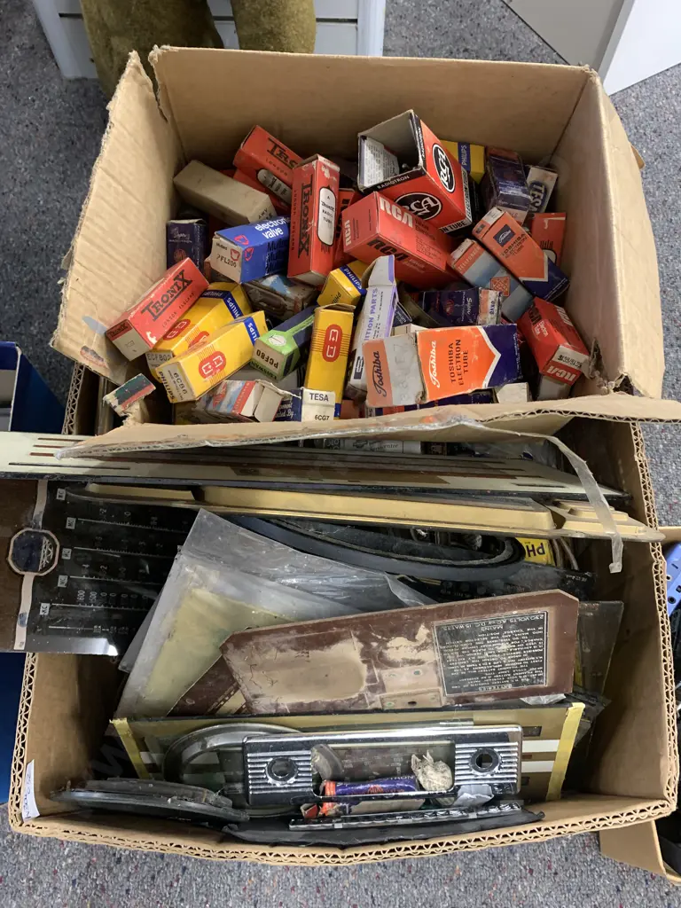 Box Vintage Assorted Radio Tubes, Face Covers, Radio Sundries Etc Image 1++