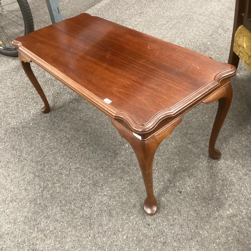 Mahogany Rectangular Coffee Table, Scalloped Edge, Cabriole Legs, H42 W90 D43cm Image 1++